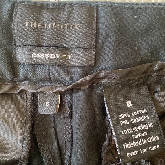 The Limited Black Cassidy Fit Capris - Picture 2 of 3